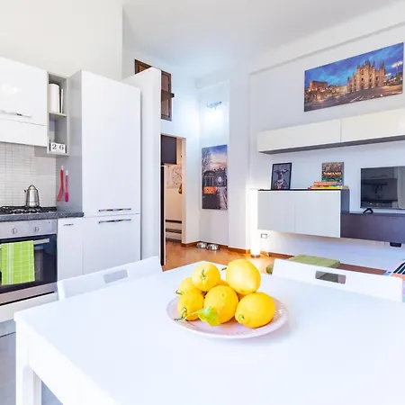 Casa Di Leon Universita Bicocca Garage Privato E Metro M5 * מילאנו